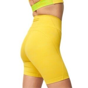 Outdoor Voices TechSweat Core Bike Shorts in Yellow - Size Medium